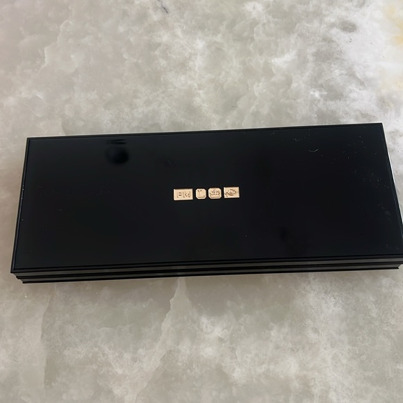 Pat McGrath Mothership V Eyeshadow pallette. Brand New in Package. - Picture 3 of 7